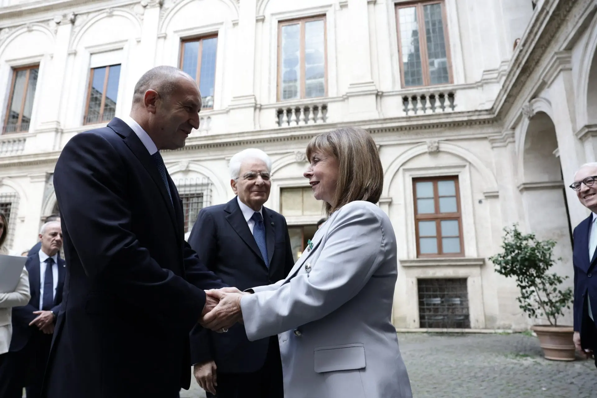 episkepsi stin italia 2