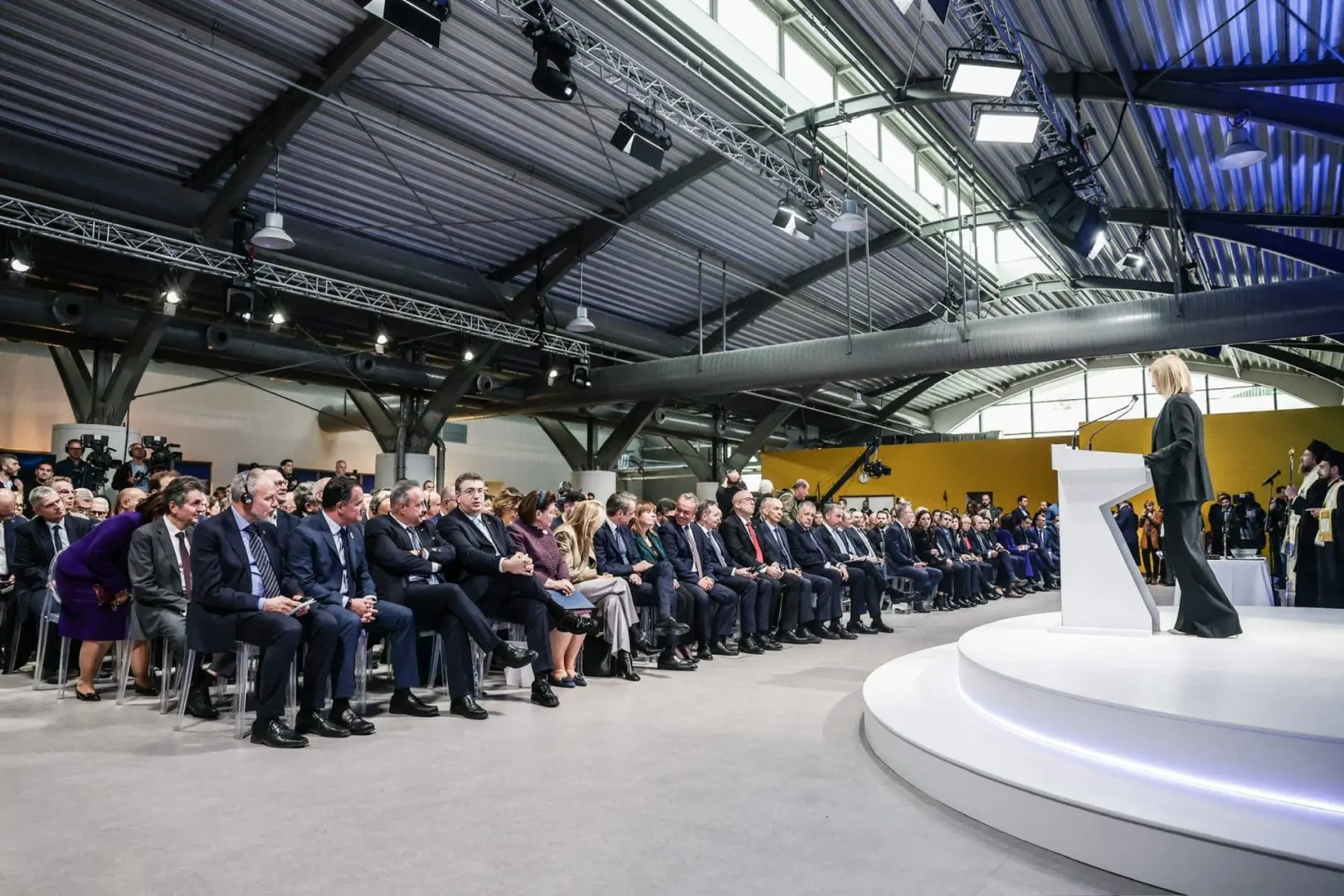 57757 7D4B4859 9733 4032 AADD 83EDE253A8F5 1920x1440 1