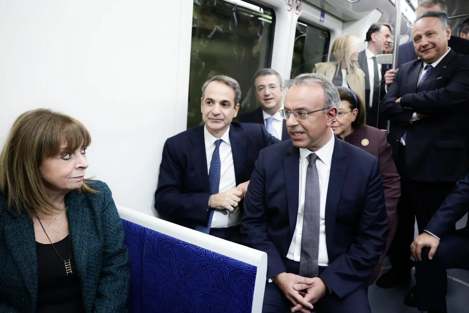 57758 23C3B94F 49F6 400F A605 07B3B29DA2CB 1920x1440 1