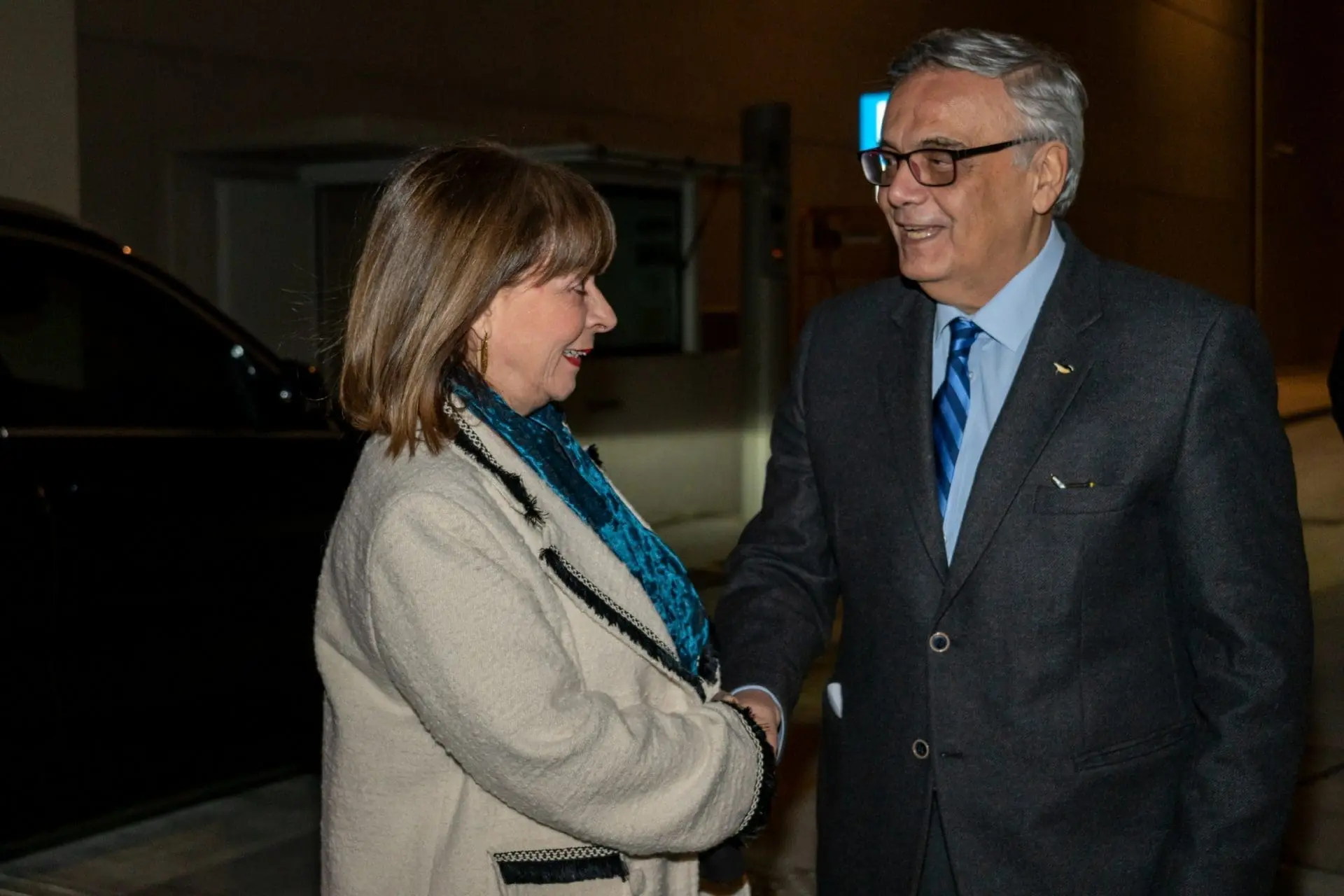 Stin Ethniki Vivliothiki tis Ellados gia tin ekdilosi Manos Chatzidakis kai Karolos Koun 3