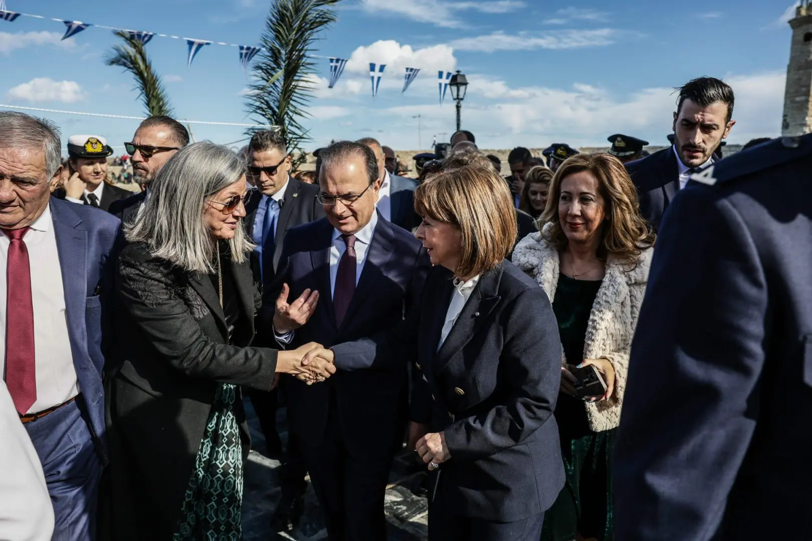 53526 0411F075 7E26 49BC 8CFE 935F804FD33C 1920x1440 1