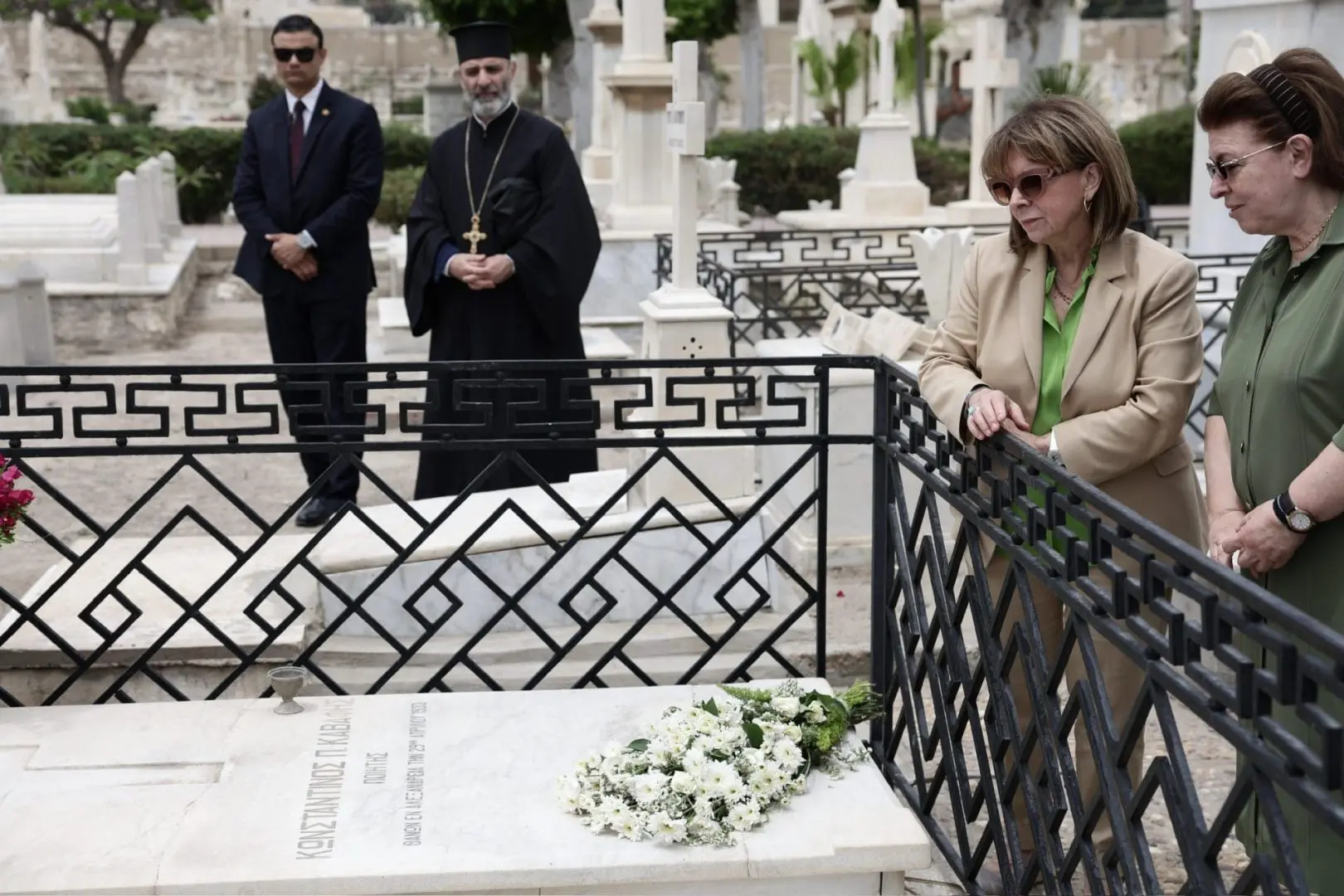 episkepsi stin elliniki koinotita alexandreias 8