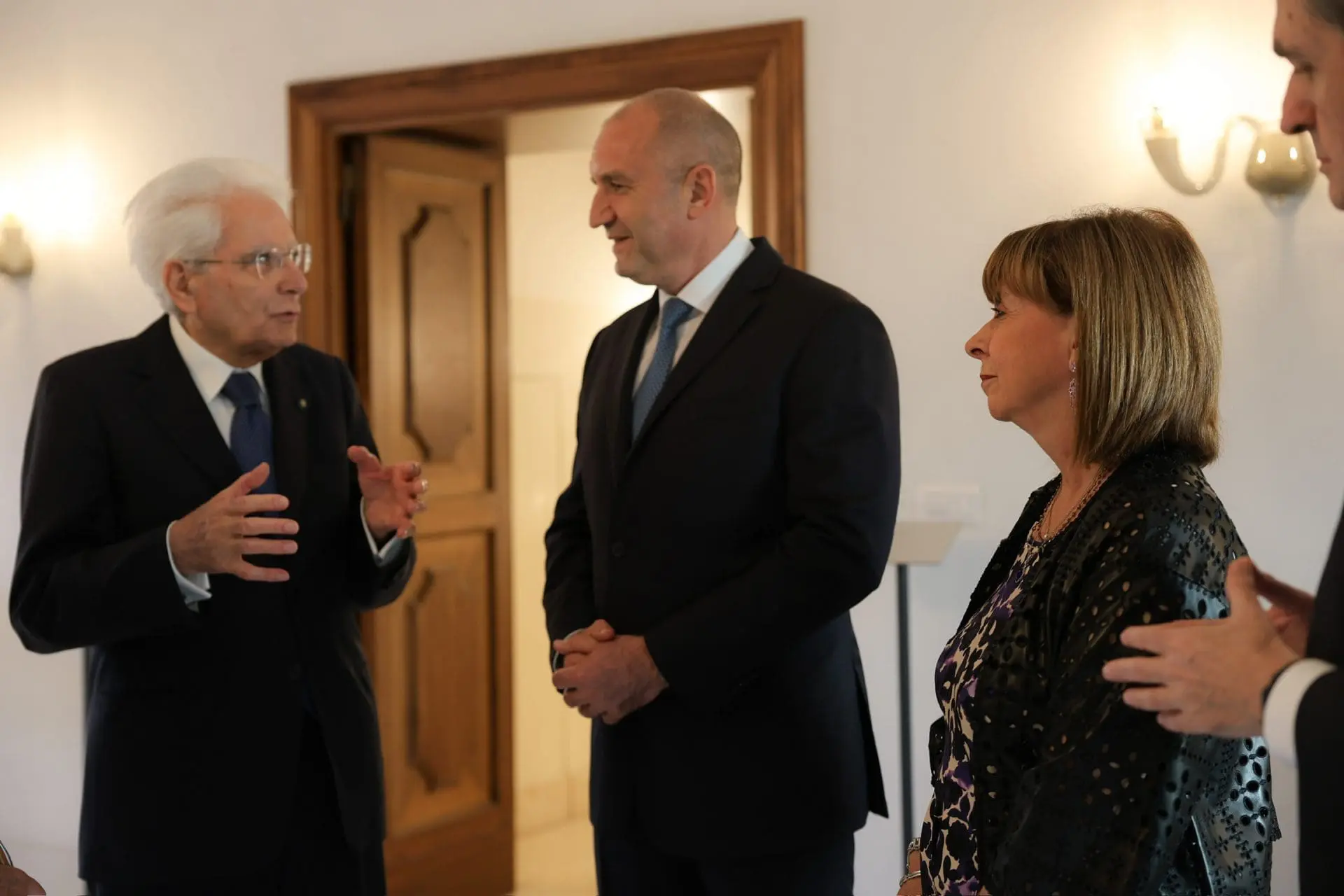 sto deipno pou parethese o proedros tis dimokratias sergio mattarella 2