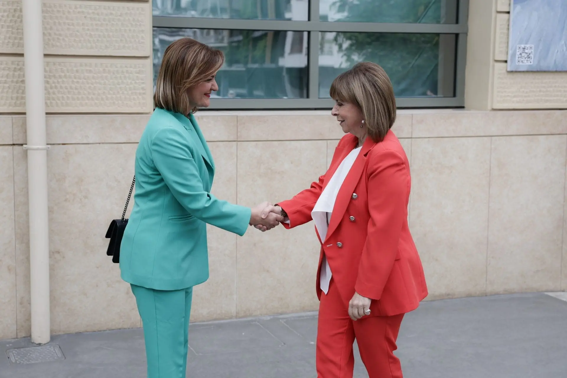 symmetochi sto 2o synedrio women in law 3