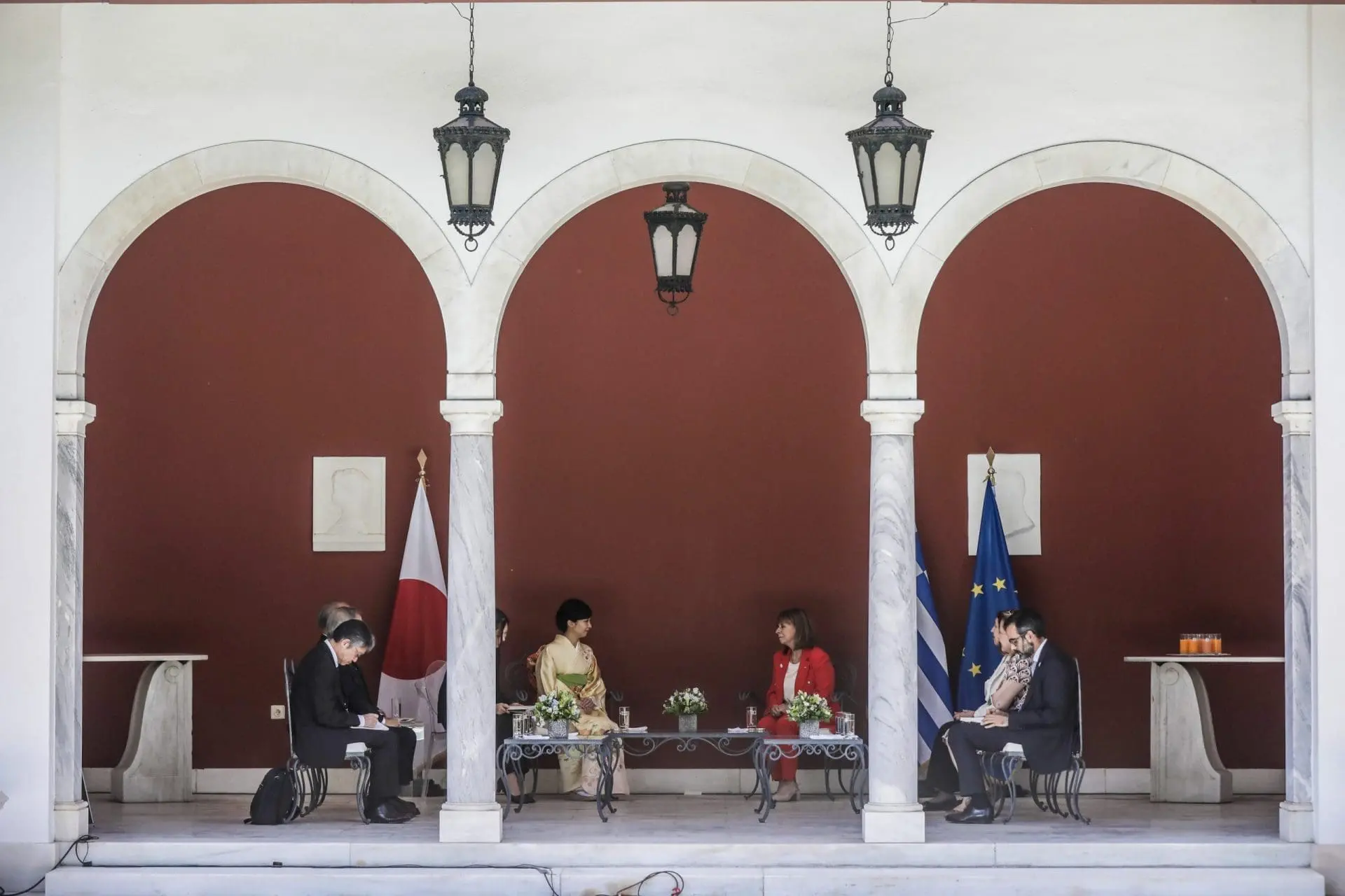 synantisi me tin prigkipissa kako tis iaponias 2