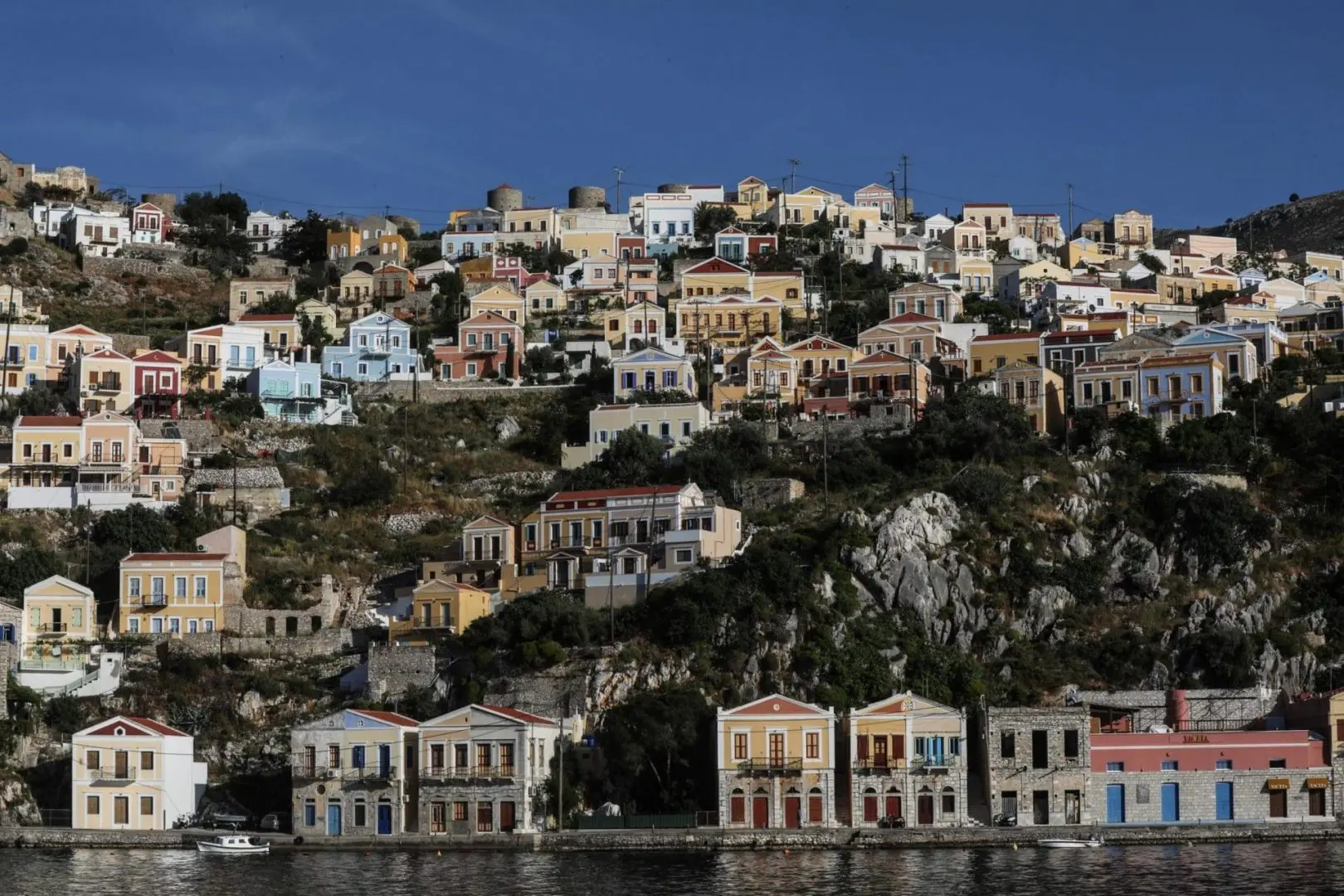Ανακήρυξη της Προέδρου της Δημοκρατίας σε Επίτιμη Δημότη Σύμης 1