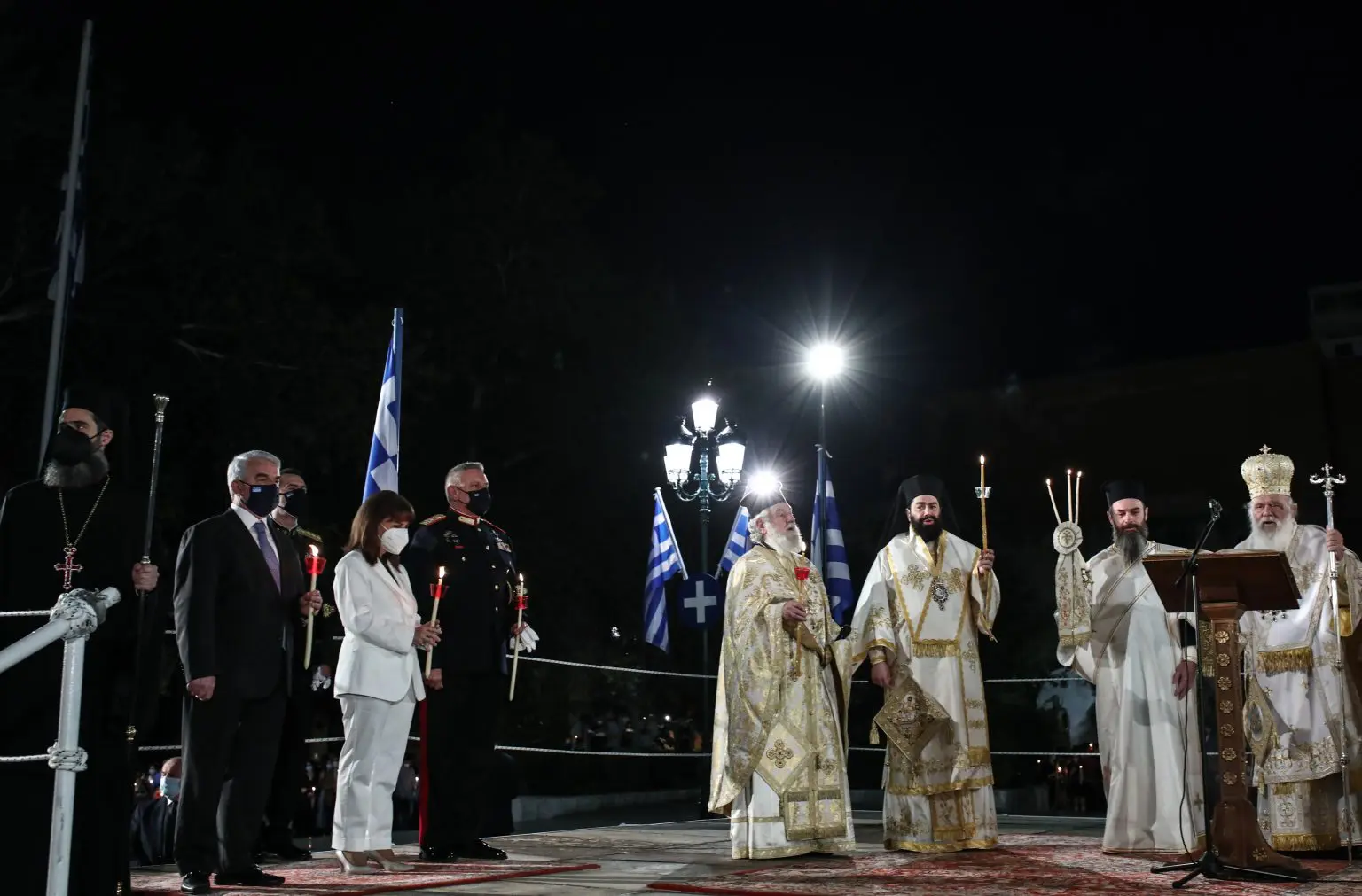 Δήλωση μετά τη λειτουργία της Ανάστασης