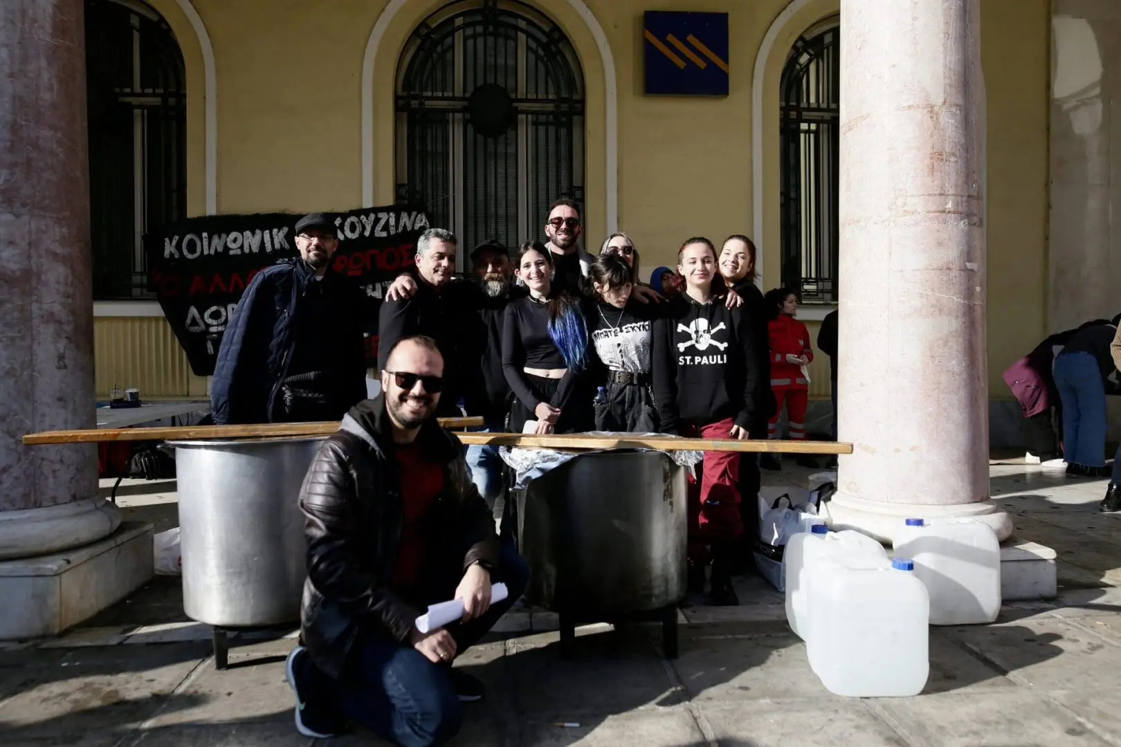 Διανομή συσσιτίου στη Θεσσαλονίκη 1