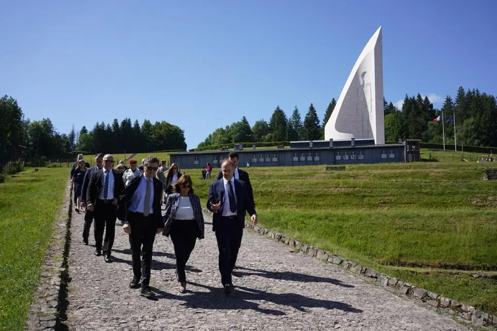 Επίσκεψη στο πρώην στρατόπεδο συγκέντρωσης Νατζβάιλερ Στρούτχοφ 6