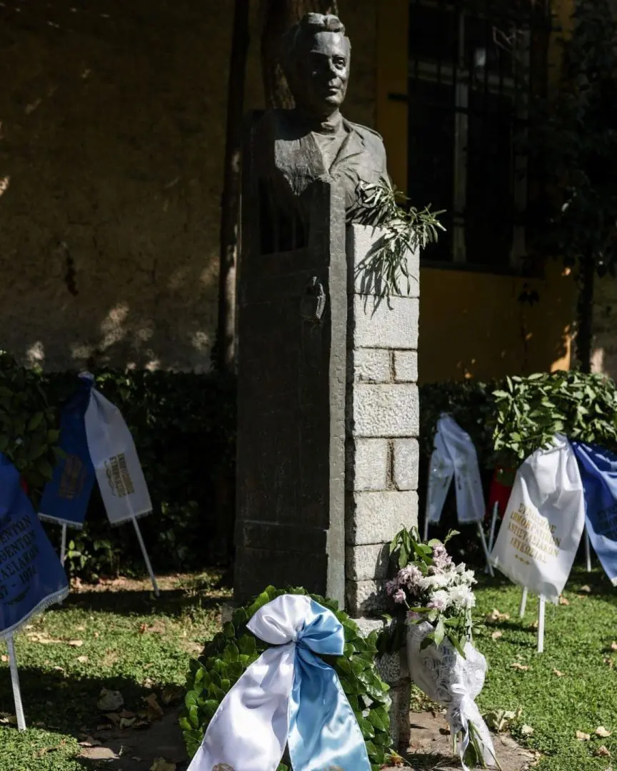 Κατάθεση στεφάνου στο ΕΑΤ ΕΣΑ 2