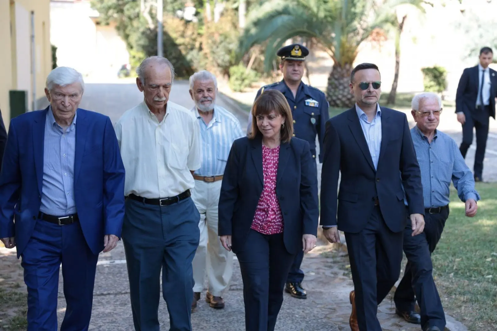 Κατάθεση στεφάνου στο ΕΑΤ – ΕΣΑ 6