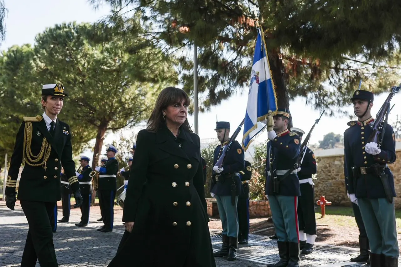 Κατάθεση στεφάνου στο Μνημείο Ολοκαυτώματος Ελλήνων Εβραίων 1