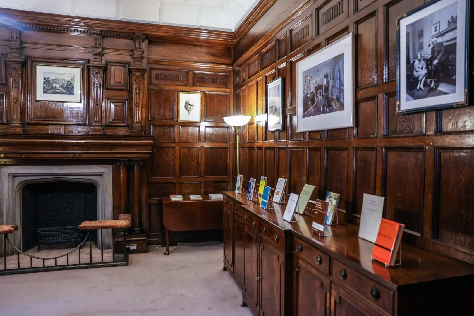 Ξενάγηση στο Μουσείο Γιώργου Σεφέρη στην πρεσβευτική κατοικία στο Λονδίνο 1