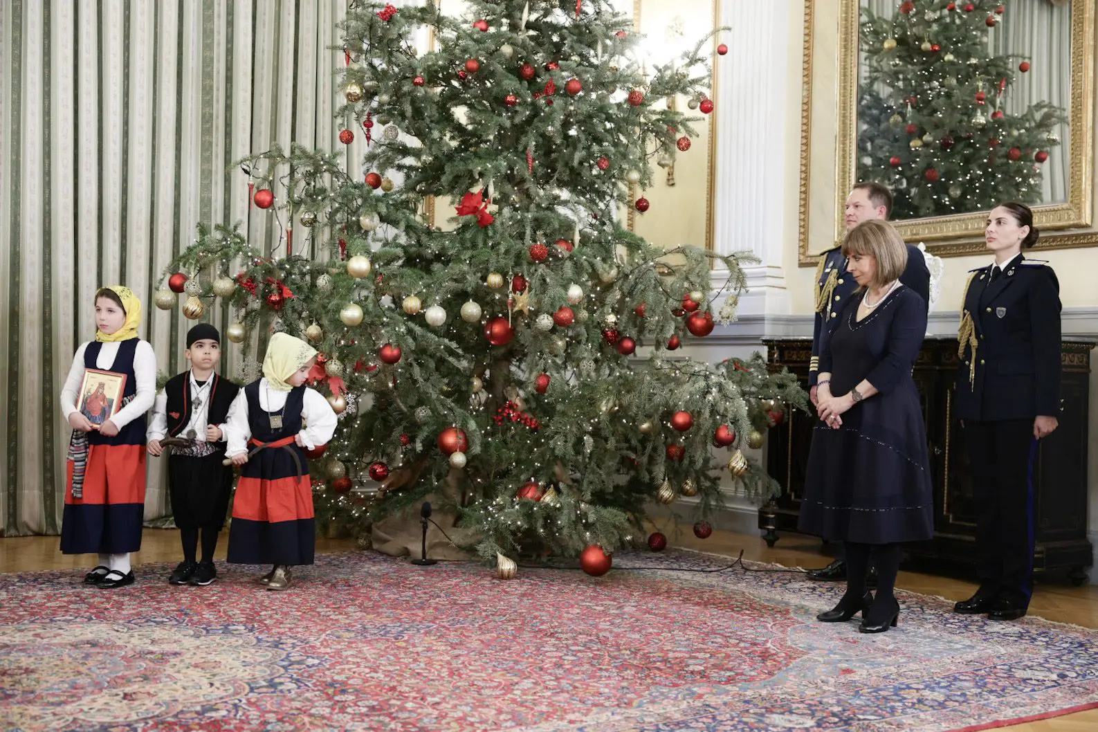 Πρωτοχρονιάτικα κάλαντα στο Προεδρικό Μέγαρο 6 1