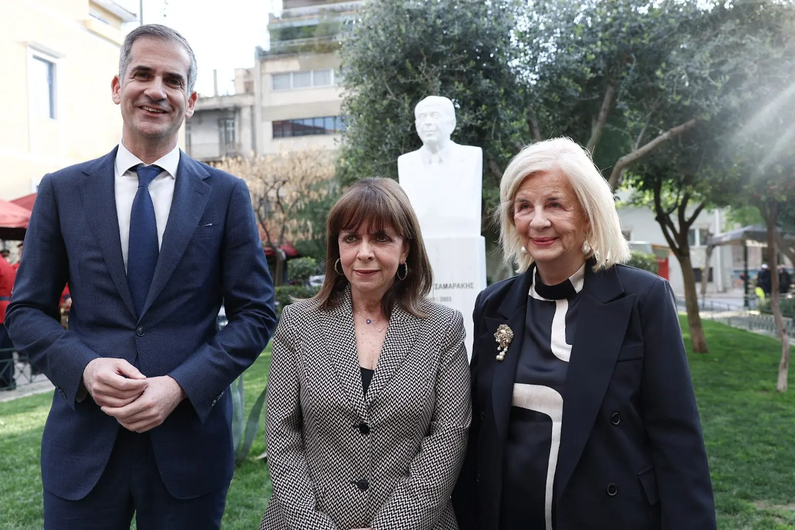 Στα αποκαλυπτήρια της προτομής του Αντώνη Σαμαράκη 1