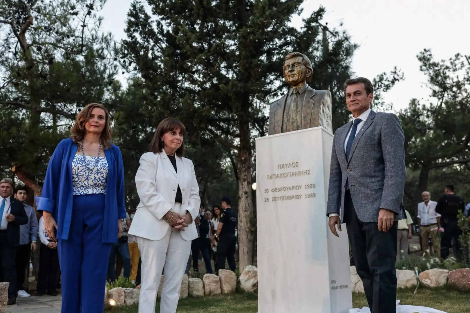 Στα αποκαλυπτήρια της προτομής του Παύλου Μπακογιάννη 3