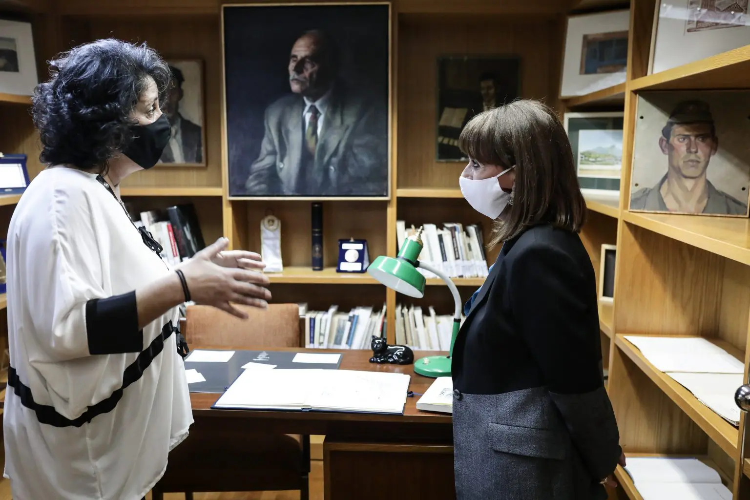 Στα εγκαίνια του Αρχείου του Ντίνου Χριστιανόπουλου