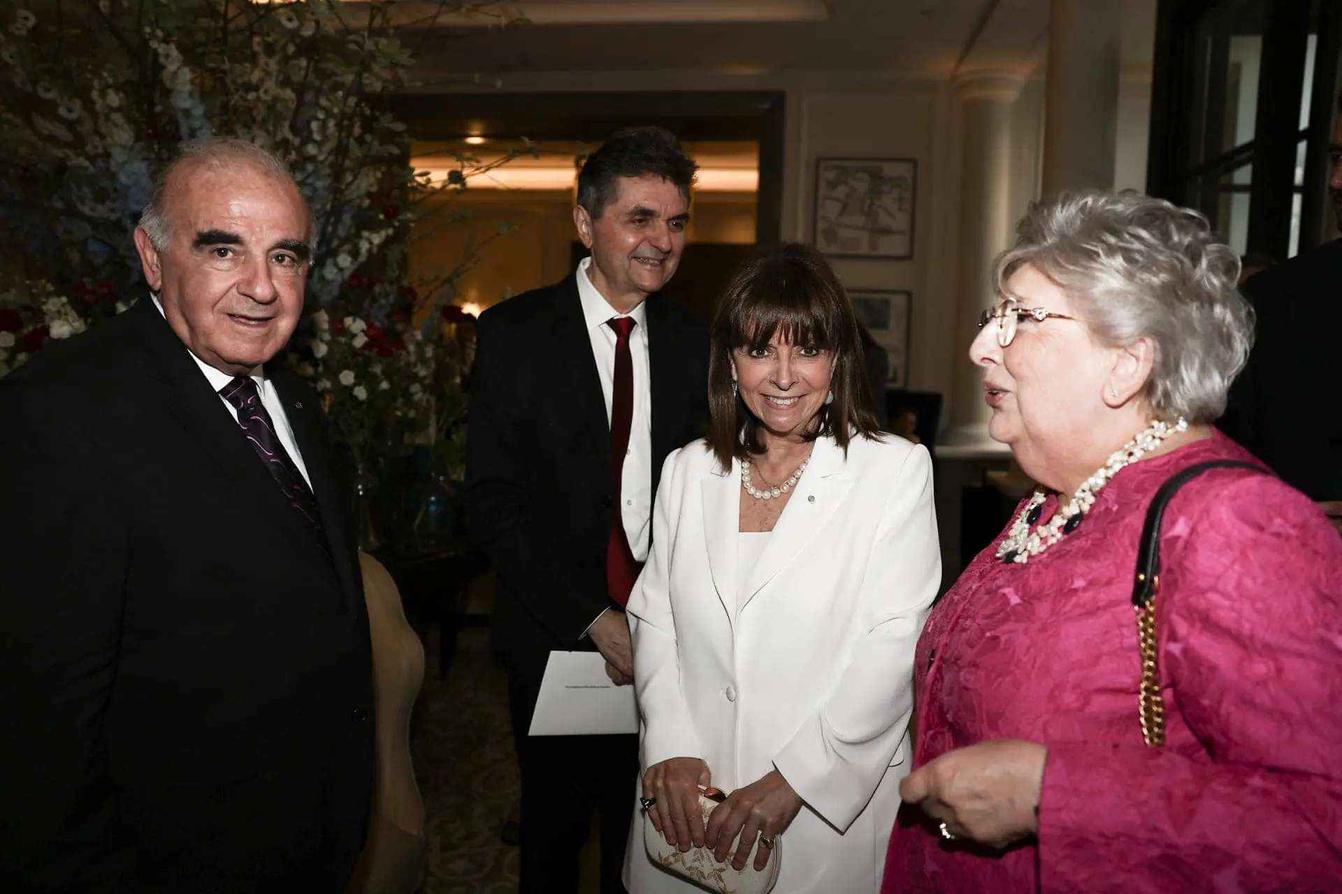 Στη δεξίωση που παρέθεσαν ο Βασιλιάς Κάρολος Γ και η Βασίλισσα Καμίλλα στο Buckingham Palace 1