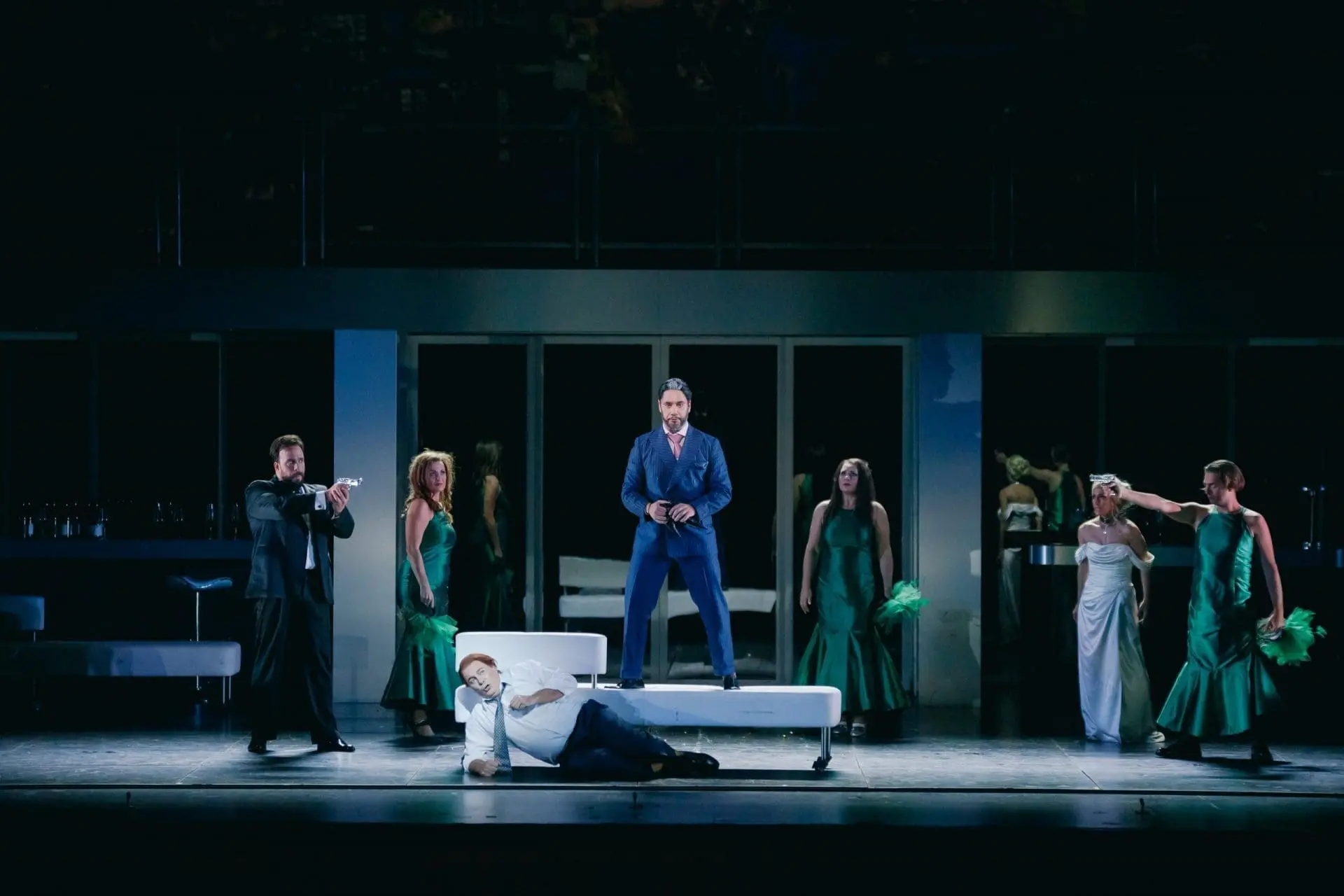 Στην Εθνική Λυρική Σκηνή για την όπερα Ντον Τζοβάννι 1