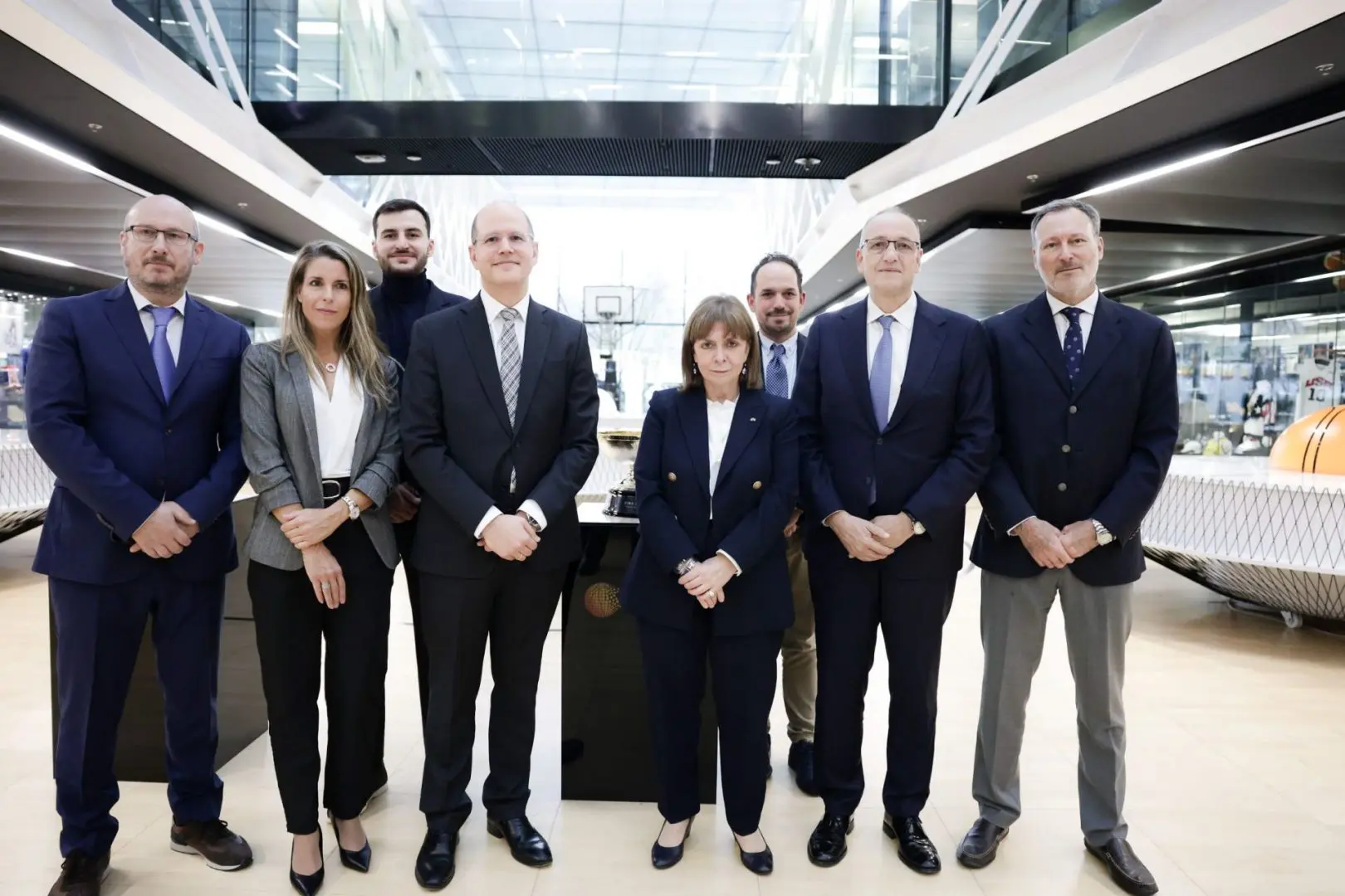 Στην έδρα της FIBA 3