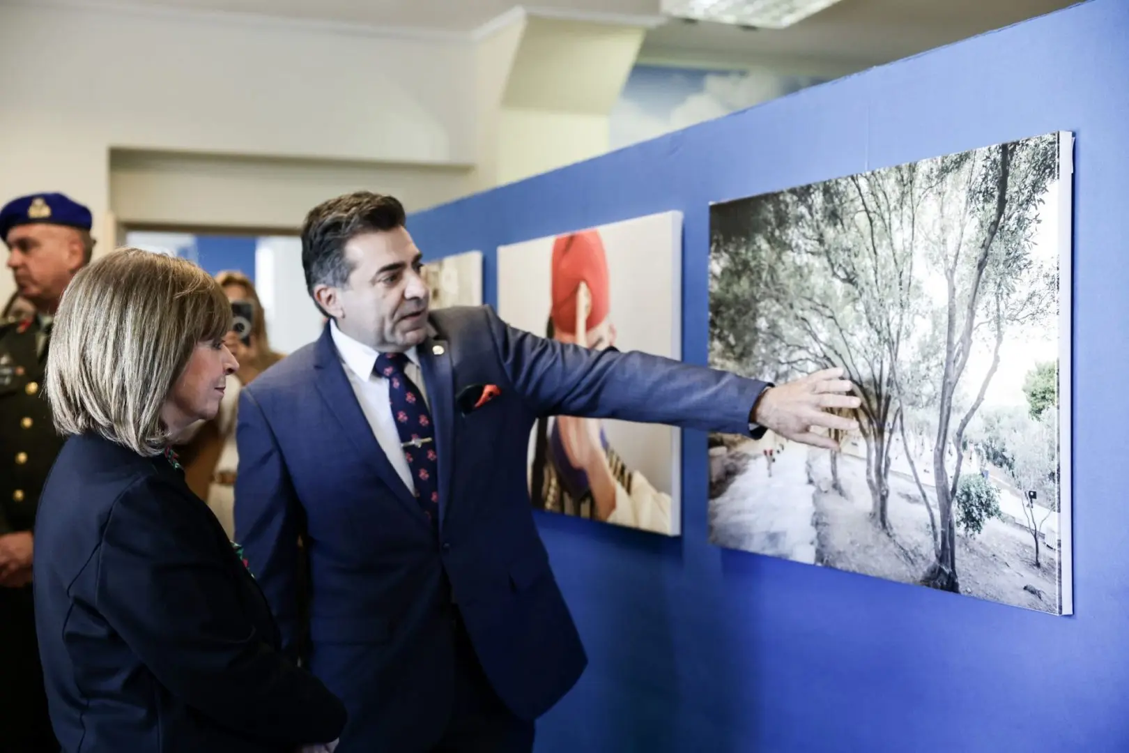 Στην έκθεση φωτογραφίας THE EVZONES COLLECTION στην Προεδρική Φρουρά 4