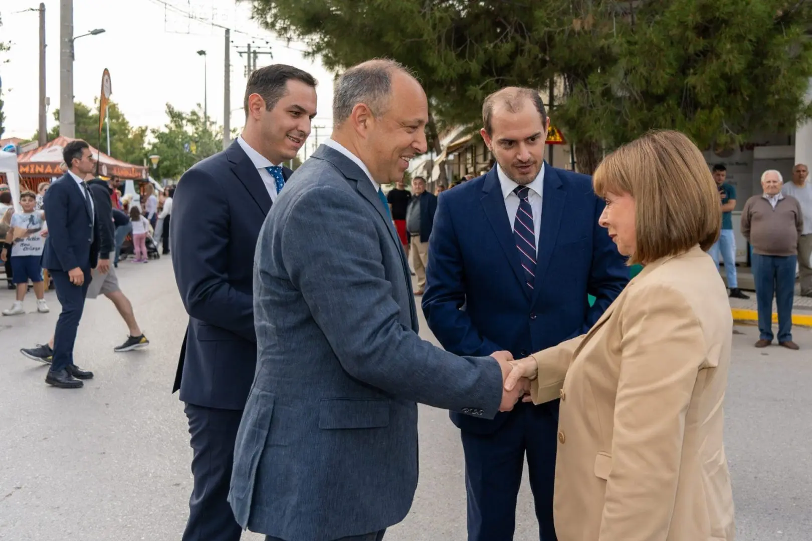 Στην εκδήλωση αναβίωσης του εθίμου Ο χορός της τράτας στα Μέγαρα 3