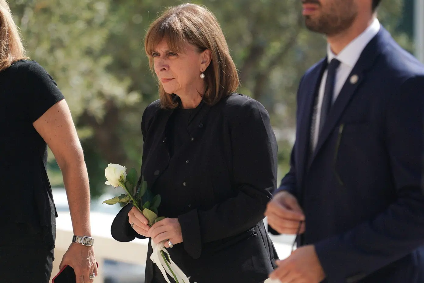 Στην κηδεία της Άντζελας Μόιρας και του Φιλίππ Αντώνη Μανδαλιού