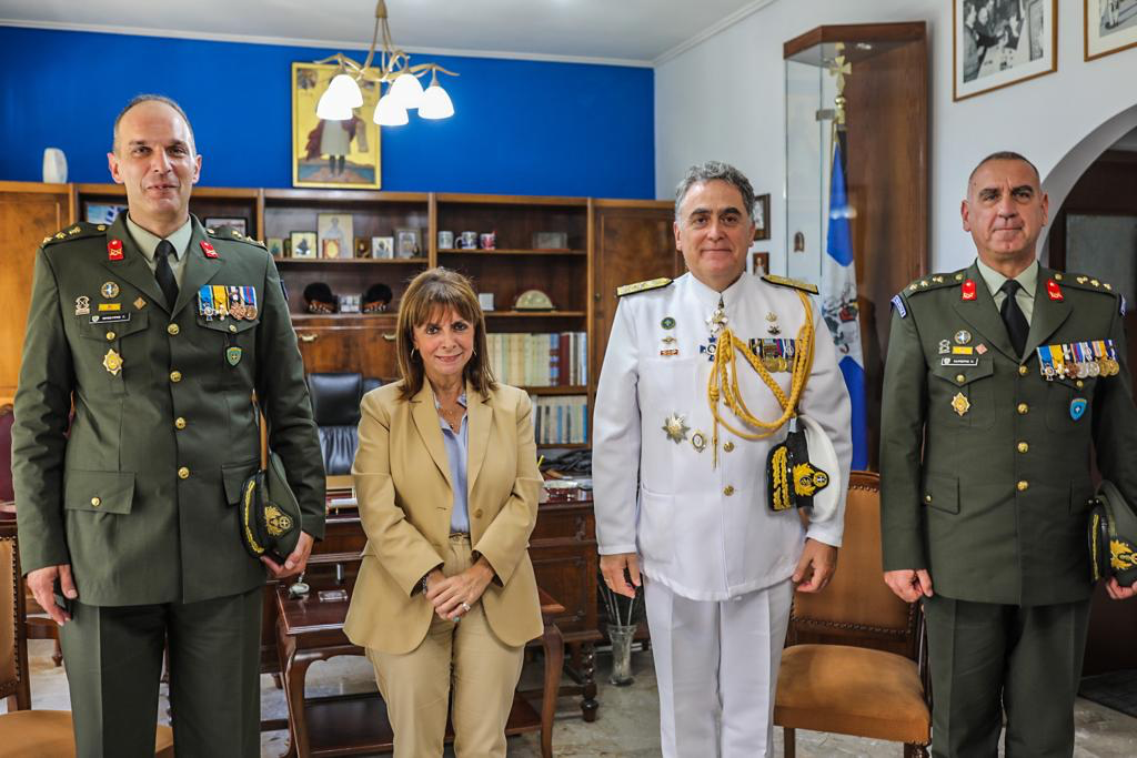 Στην τελετή αλλαγής διοίκησης της Προεδρικής Φρουράς 1