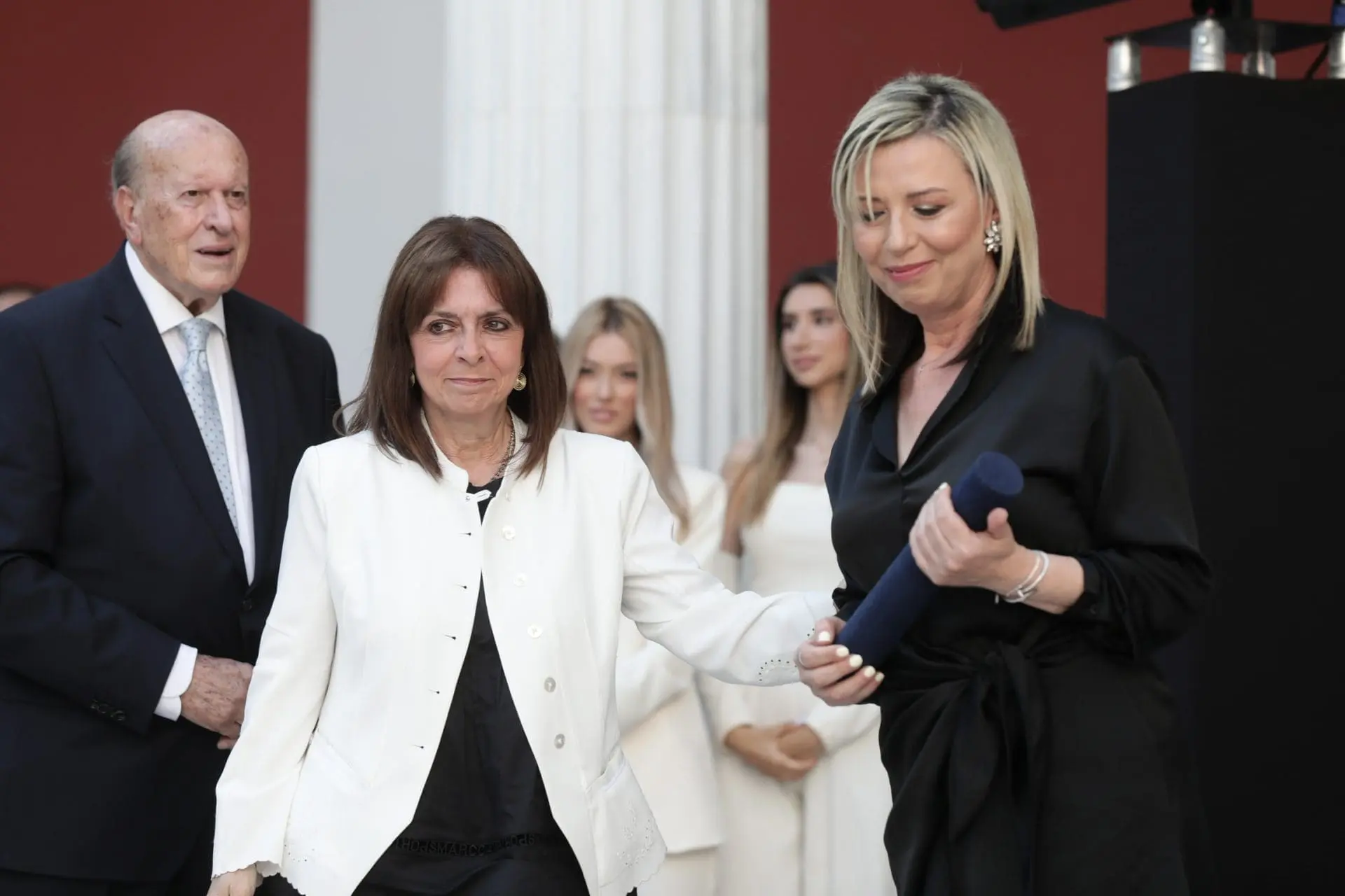 Στην τελετή απονομής των δημοσιογραφικών βραβείων του Ιδρύματος Μπότση 1