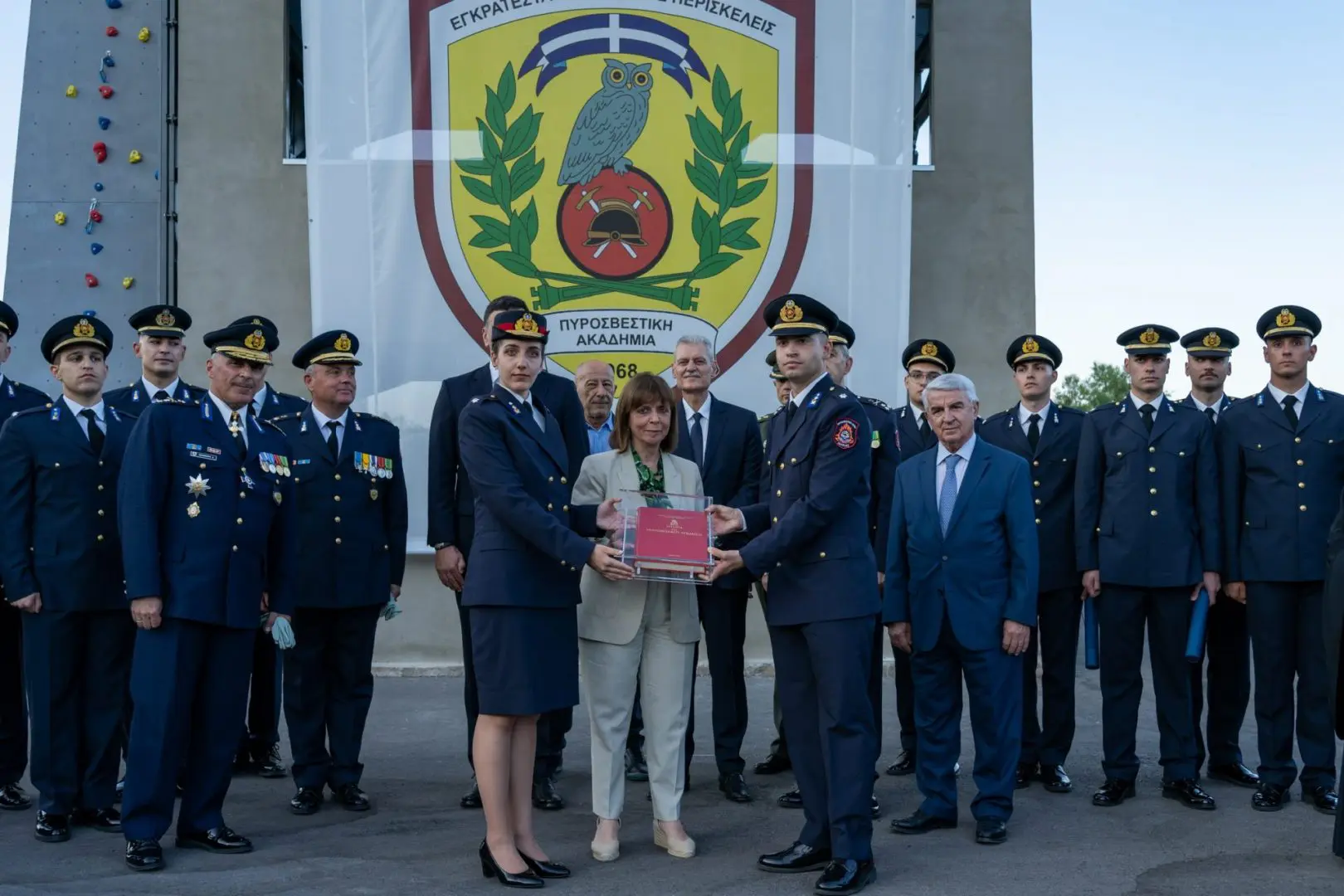 Στην τελετή ορκωμοσίας στο Κέντρο Εκπαίδευσης Πυροσβεστικού Σώματος – Ίδρυμα Σταύρος Νιάρχος 3