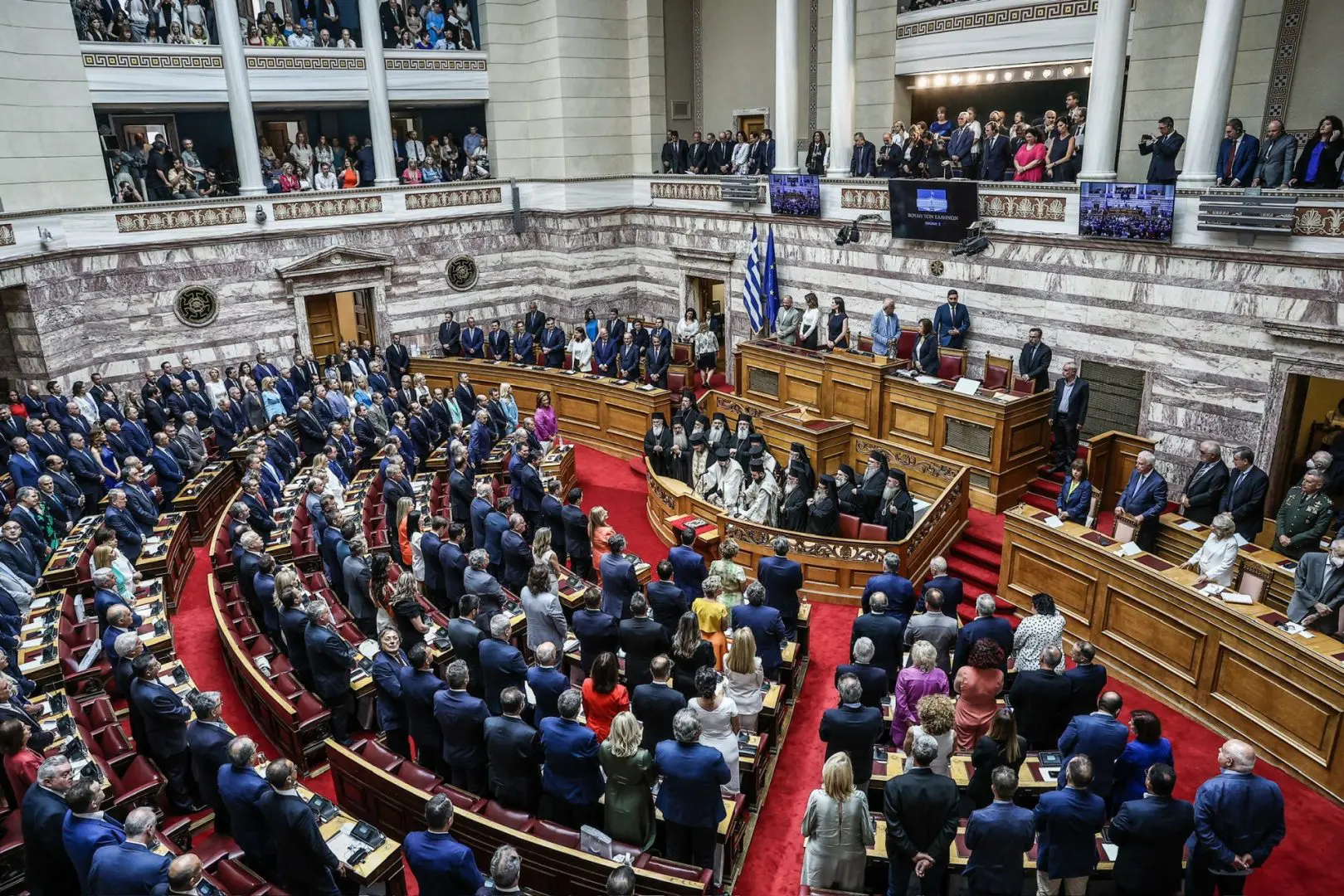 Στην τελετή ορκωμοσίας της Βουλής 2