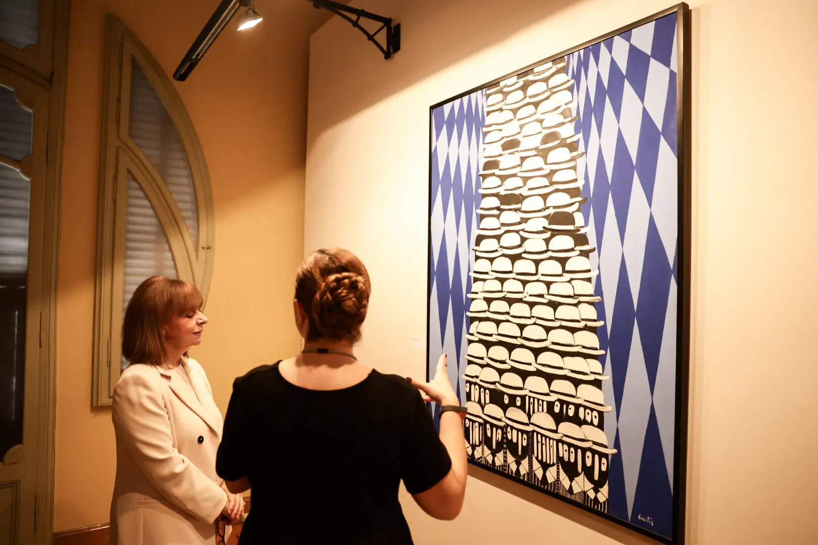 Στις εκθέσεις στην Δημοτική Πινακοθήκη Θεσσαλονίκης και στη Μονή Λαζαριστών 10