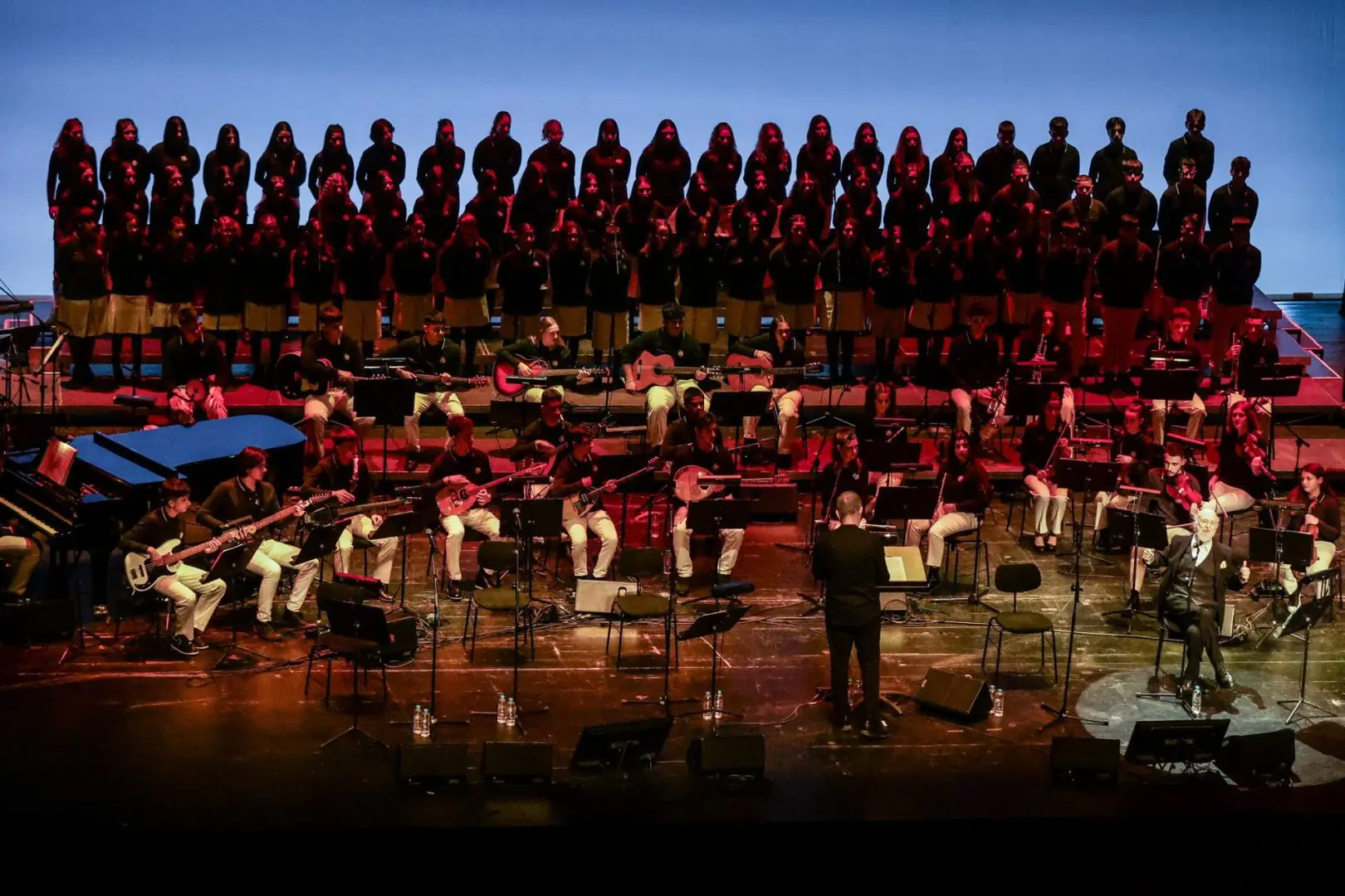 Στο Μέγαρο Μουσικής Αθηνών για τη συναυλία του Μουσικού Σχολείου Βόλου για τα παιδιά της Αμυμώνης 2