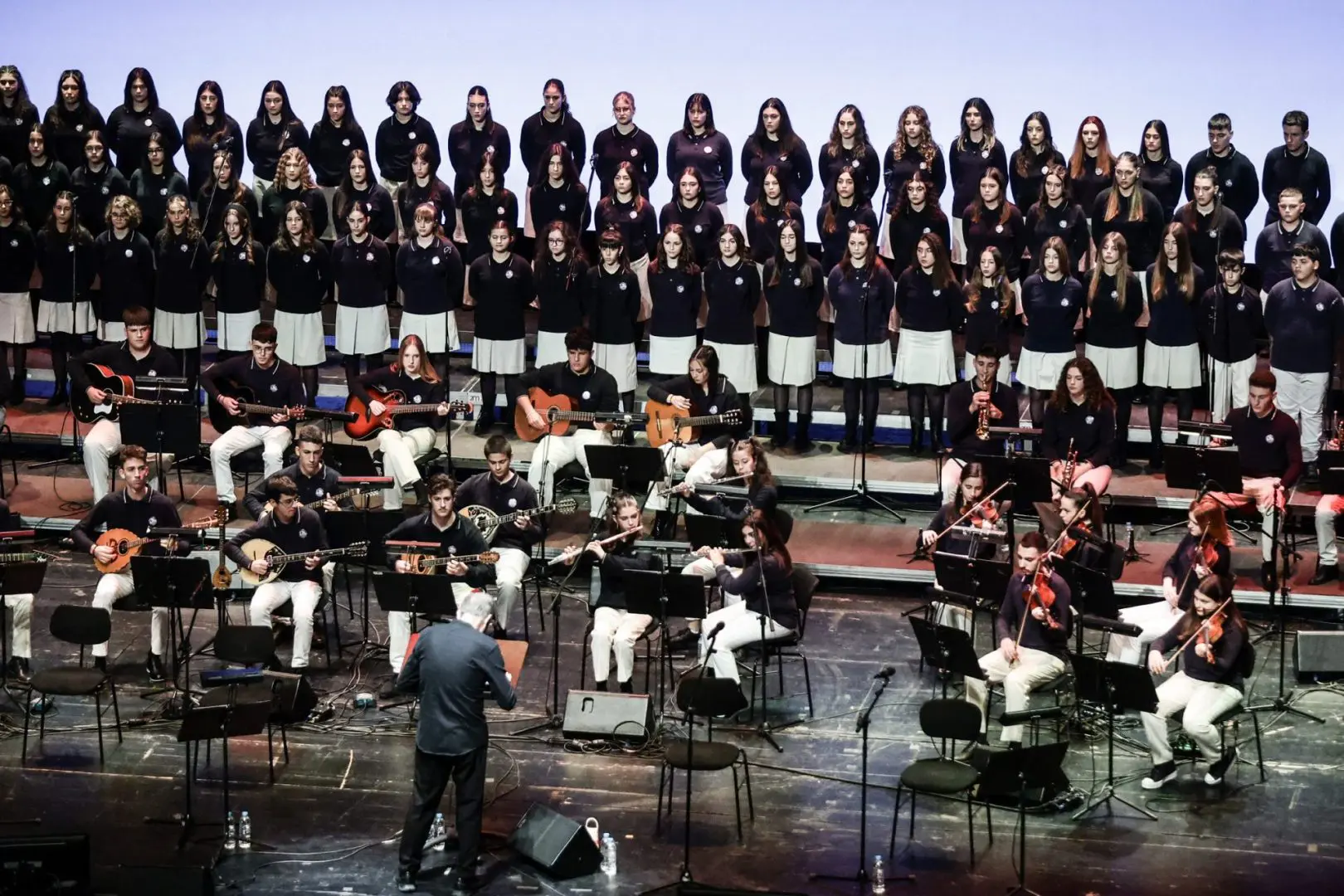 Στο Μέγαρο Μουσικής Αθηνών για τη συναυλία του Μουσικού Σχολείου Βόλου για τα παιδιά της Αμυμώνης 3