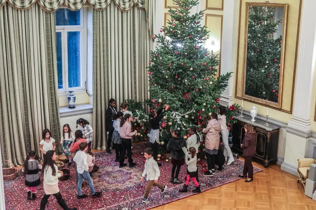 Στολισμός του χριστουγεννιάτικου δέντρου του Προεδρικού Μεγάρου 3