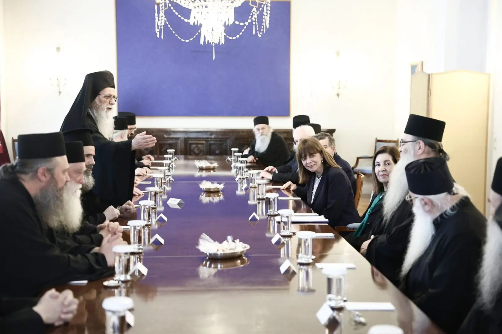 Συνάντηση με τον Πολιτικό Διοικητή του Αγίου Όρους και εκπροσώπους της Ιεράς Κοινότητας