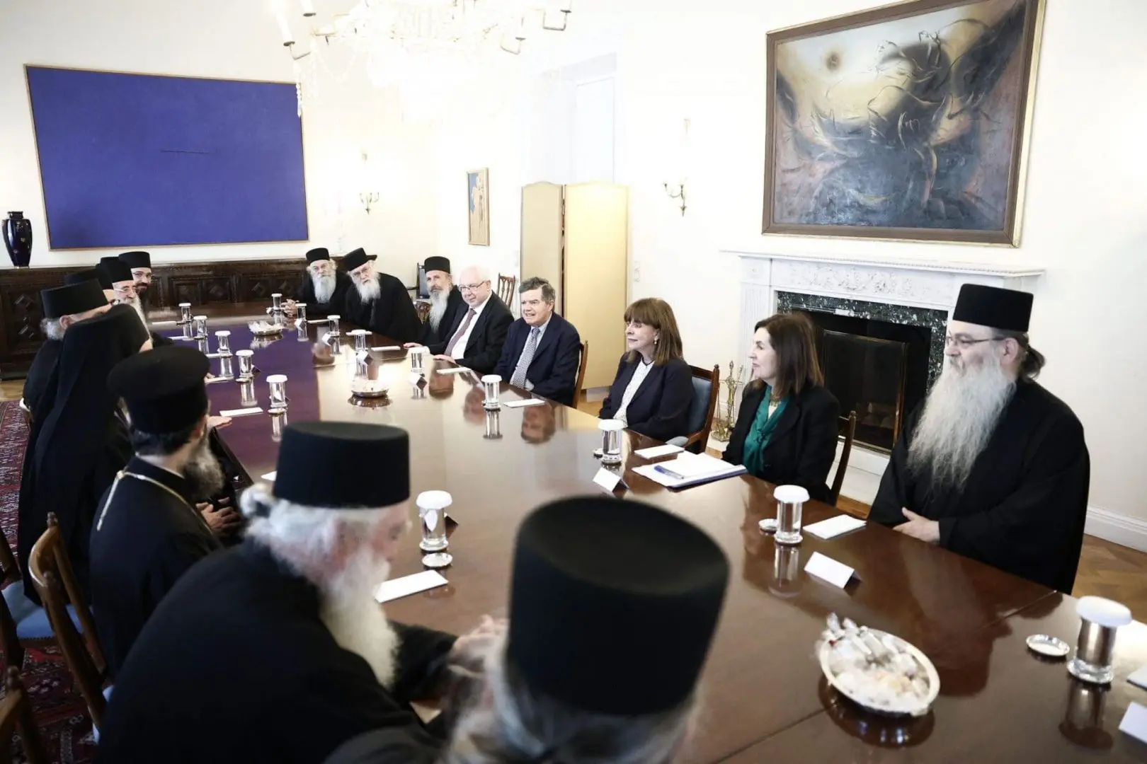 Συνάντηση με τον Πολιτικό Διοικητή του Αγίου Όρους και εκπροσώπους της Ιεράς Κοινότητας