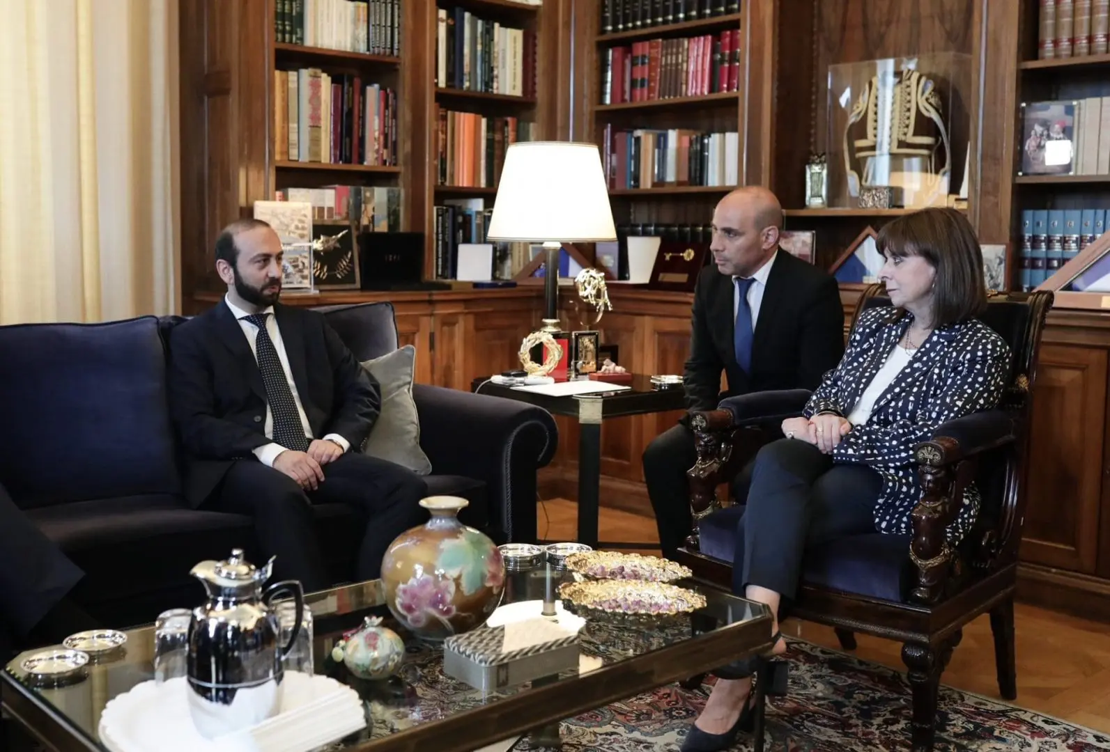 Συνάντηση με τον Υπουργό Εξωτερικών της Αρμενίας Ararat Mirzoyan 1