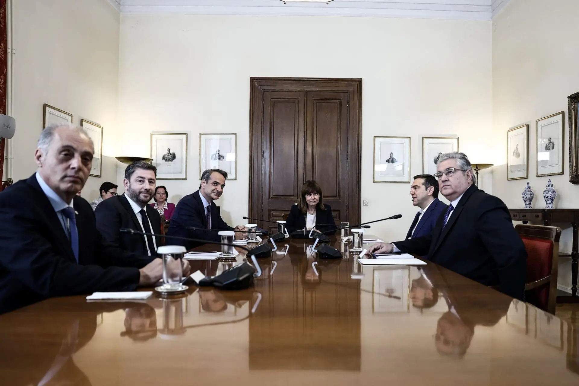 Σύσκεψη των αρχηγών των κομμάτων υπό την Πρόεδρο της Δημοκρατίας 2