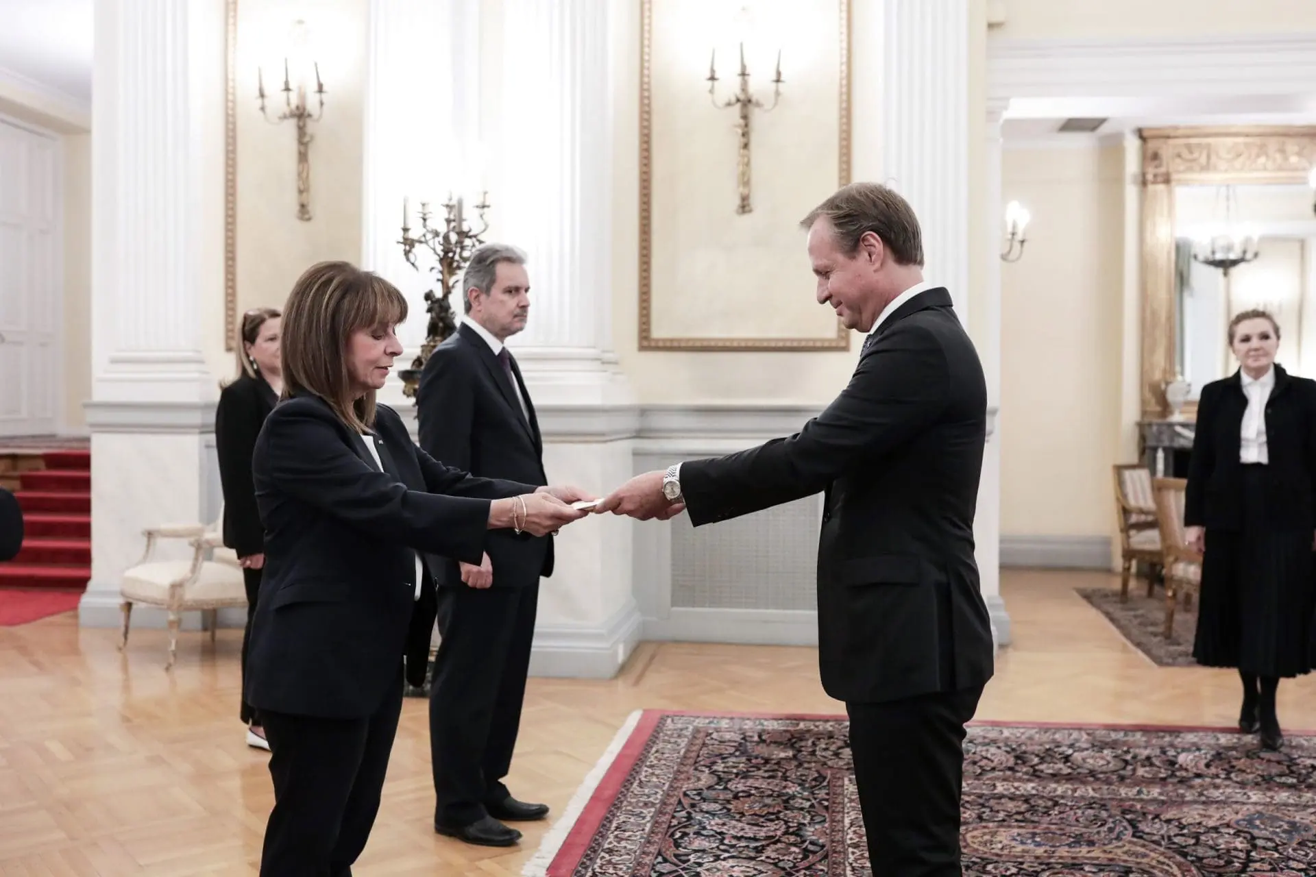 Τελετή επίδοσης διαπιστευτηρίων νέων Πρέσβεων 1 3