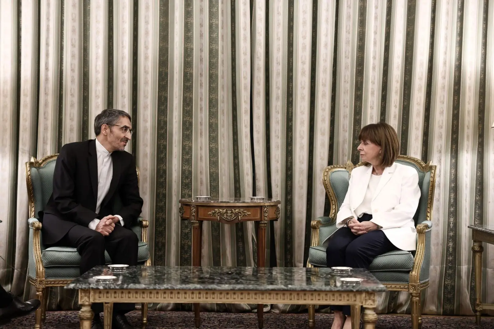 Τελετή επίδοσης διαπιστευτηρίων νέων Πρέσβεων 3 1