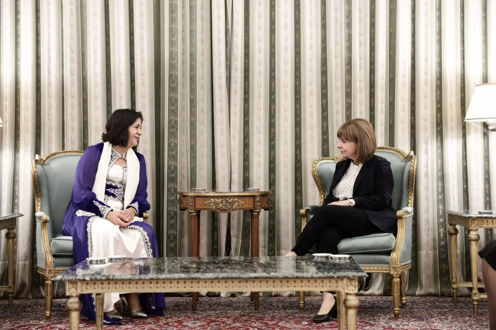 Τελετή επίδοσης διαπιστευτηρίων νέων Πρέσβεων 5 4