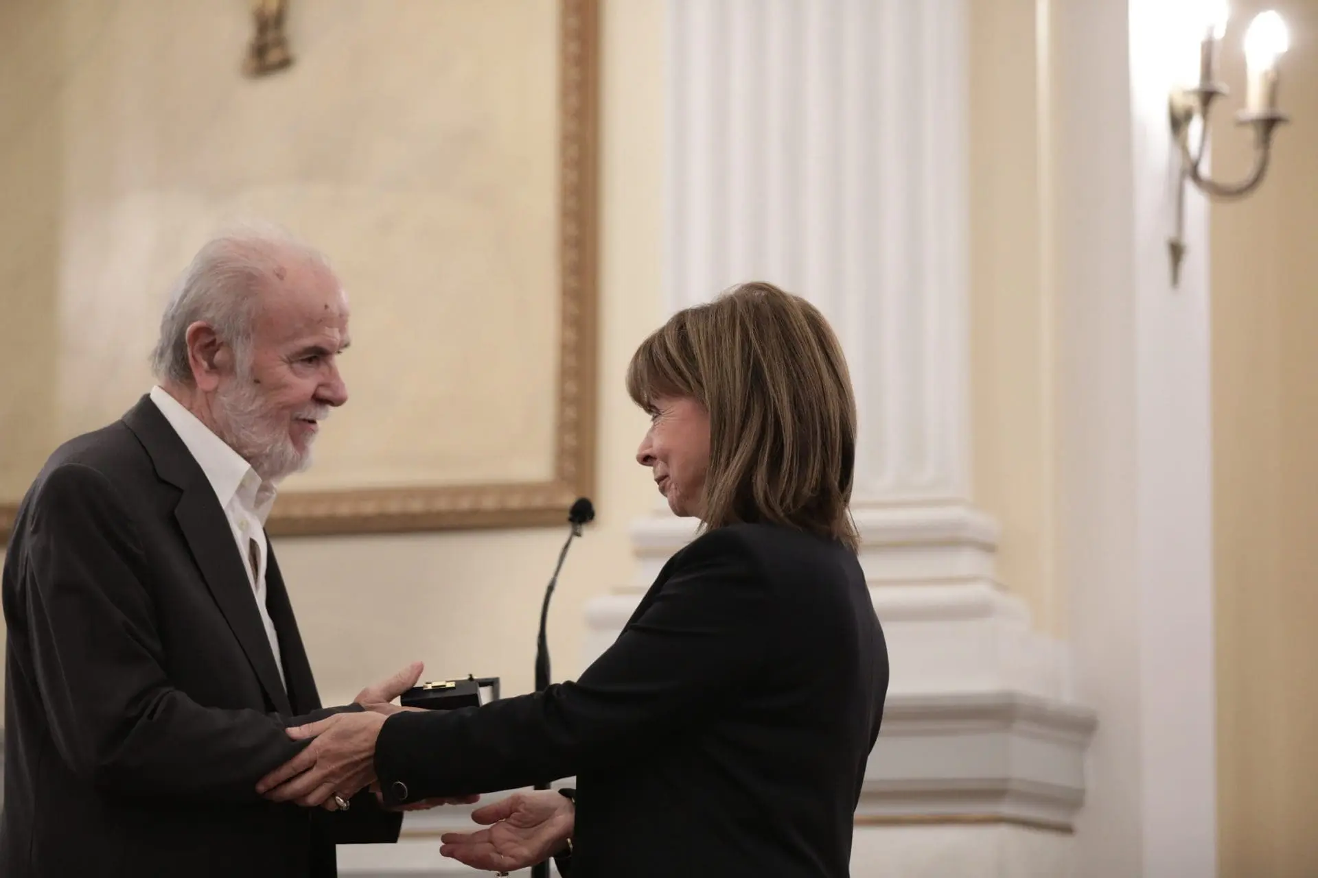 Τελετή επίδοσης παρασήμων 8
