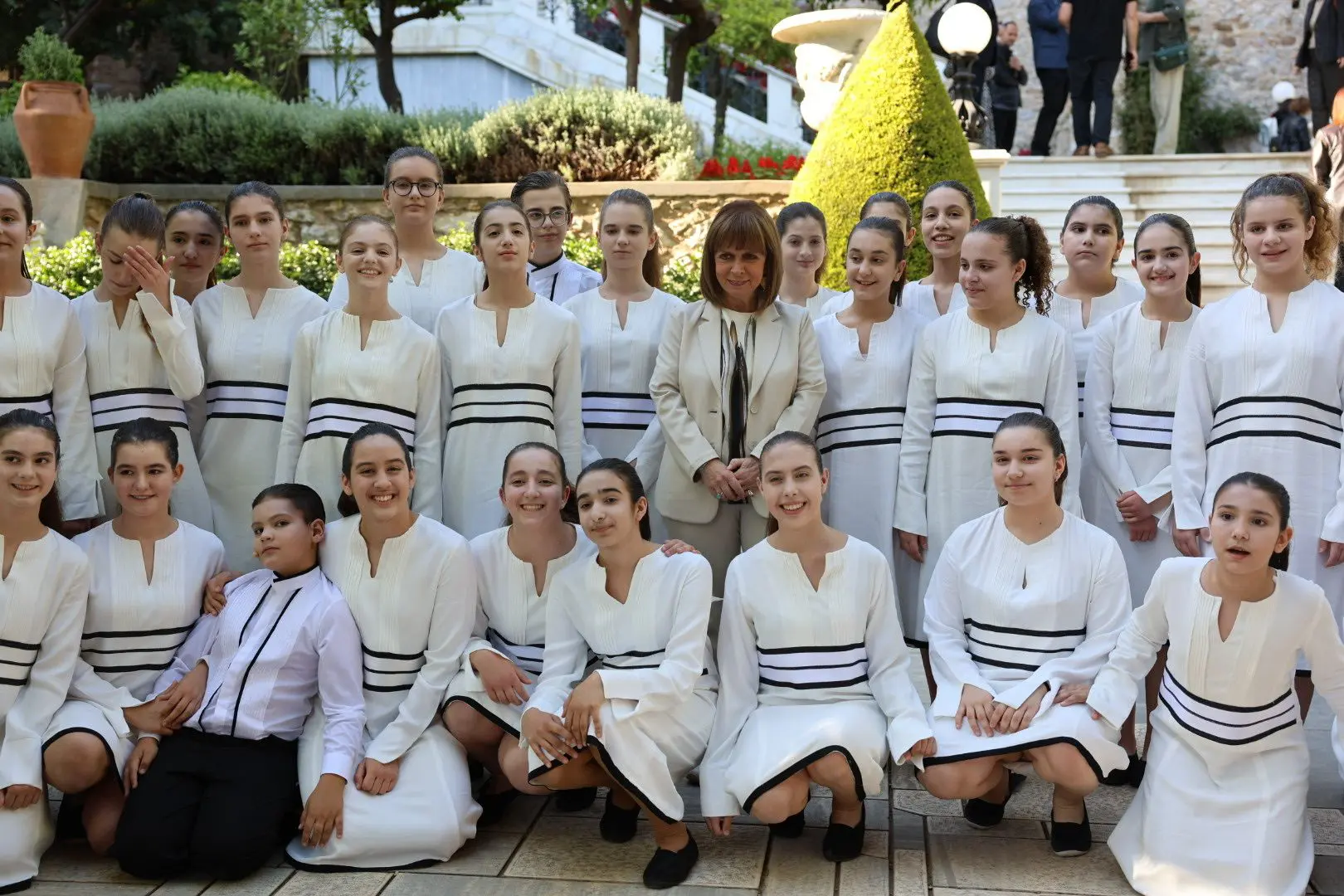 Το έργο Η ουράνια πολιτεία στον κήπο του Προεδρικού Μεγάρου 2