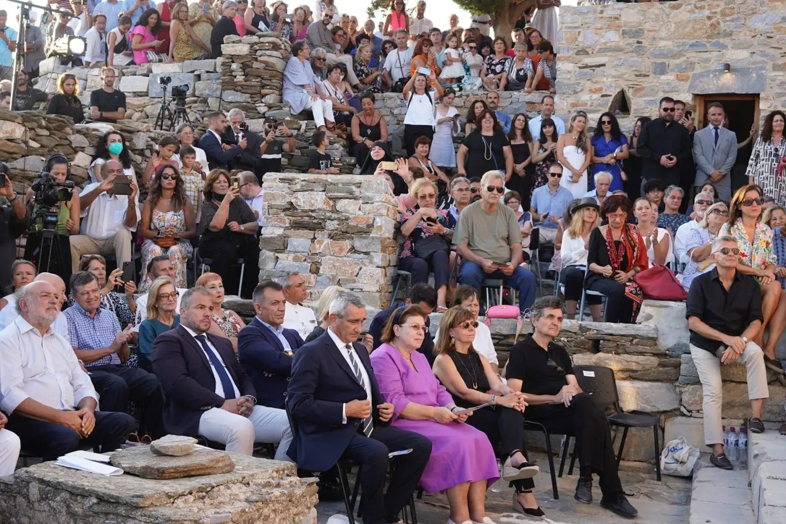 Χαιρετισμός στην τελετή απόδοσης της Επισκοπής Σικίνου στο κοινό 7