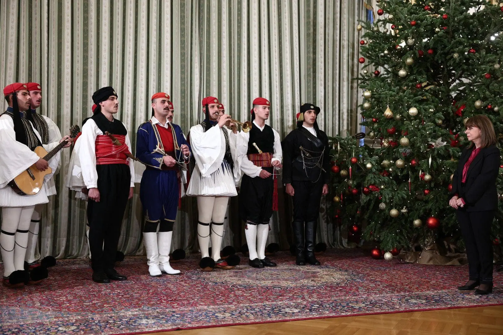 Χριστουγεννιάτικα κάλαντα στο Προεδρικό Μέγαρο 3