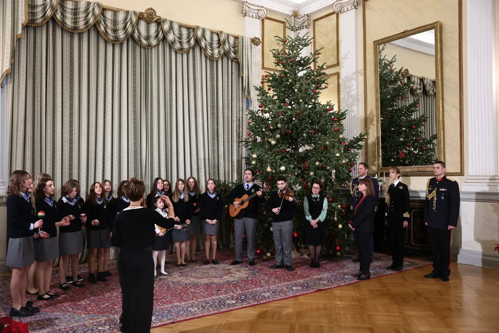 Χριστουγεννιάτικα κάλαντα στο Προεδρικό Μέγαρο 6