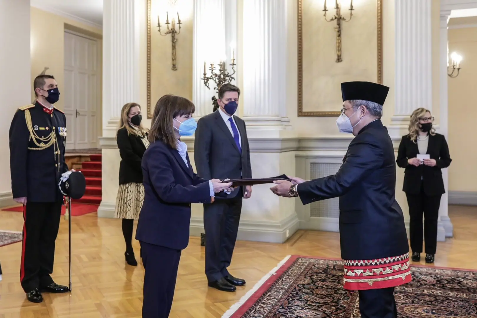 Τελετή επίδοσης διαπιστευτηρίων νέων Πρέσβεων 2 scaled