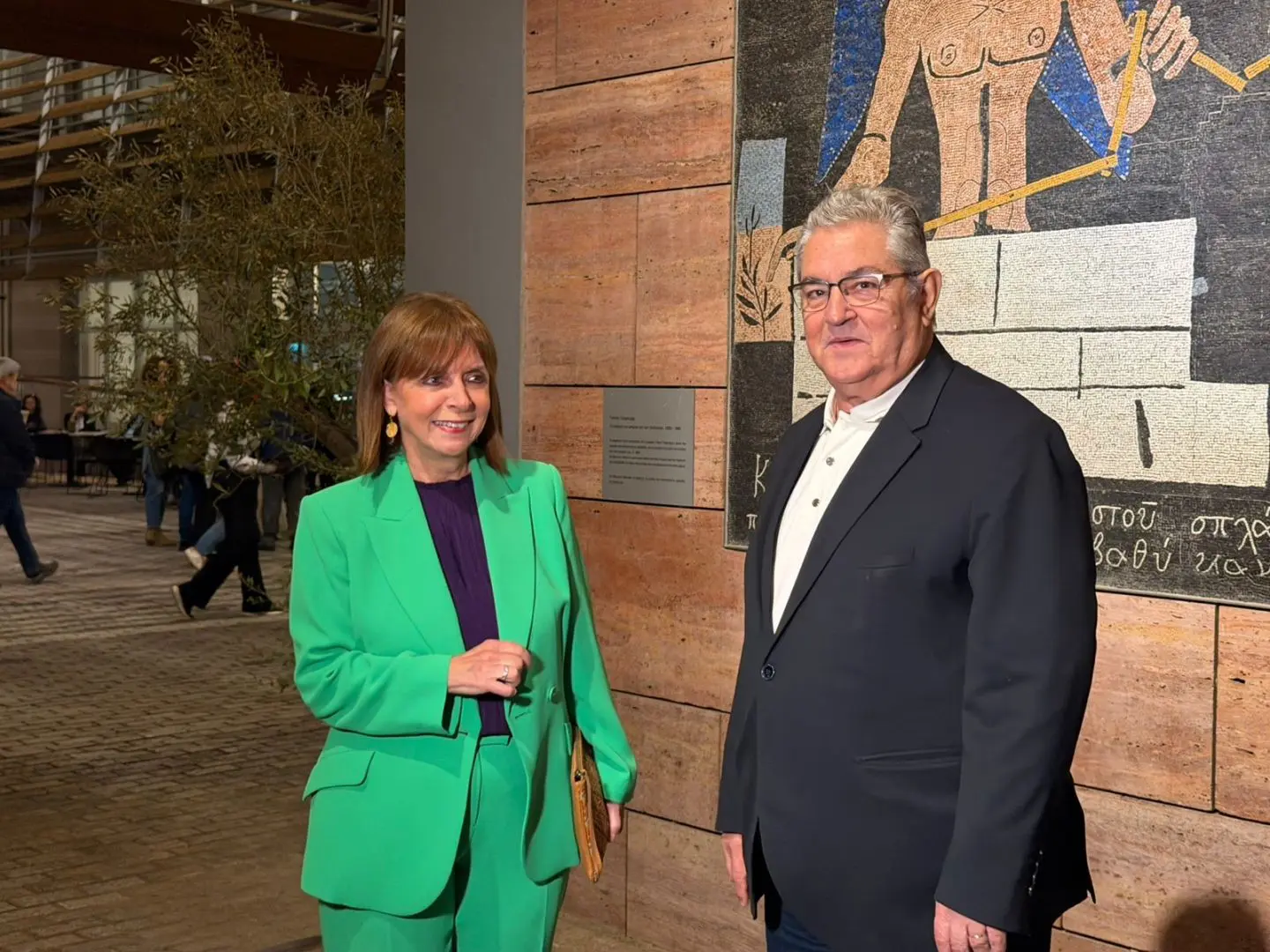 4da7f32e e745 4f36 8aa9 17a16ca2ea7d