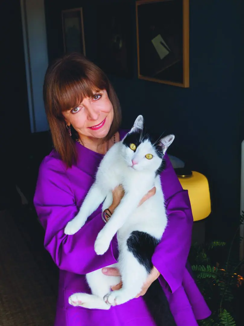 90D26B60 9197 46FB 973B 5738EEF739EE